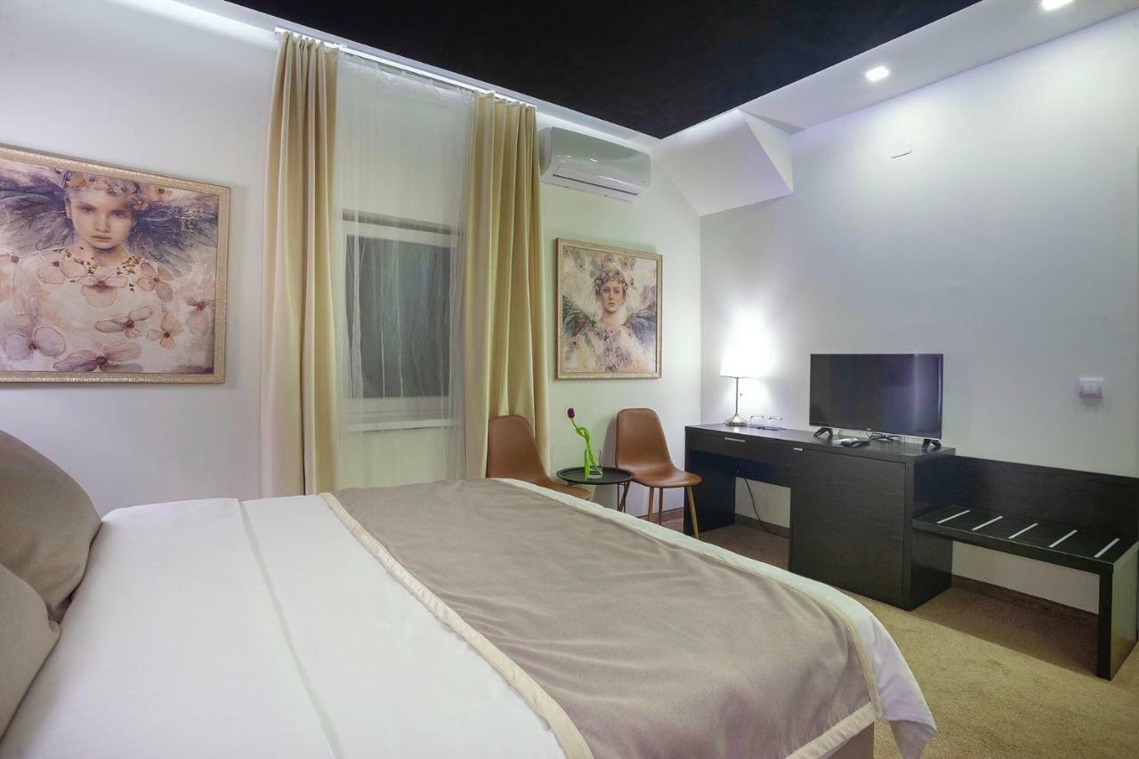 4Rooms 4U Belgrado Esterno foto